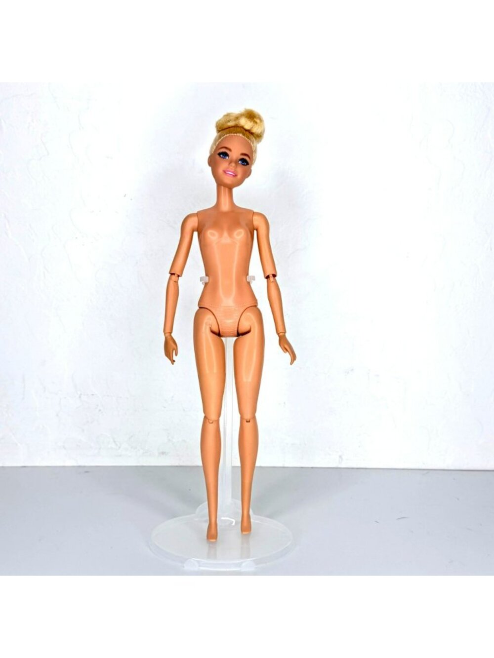 Barbie I Can Be Anything Gymnast Doll Blonde Articulated 2019 Mattel Nude GJM72